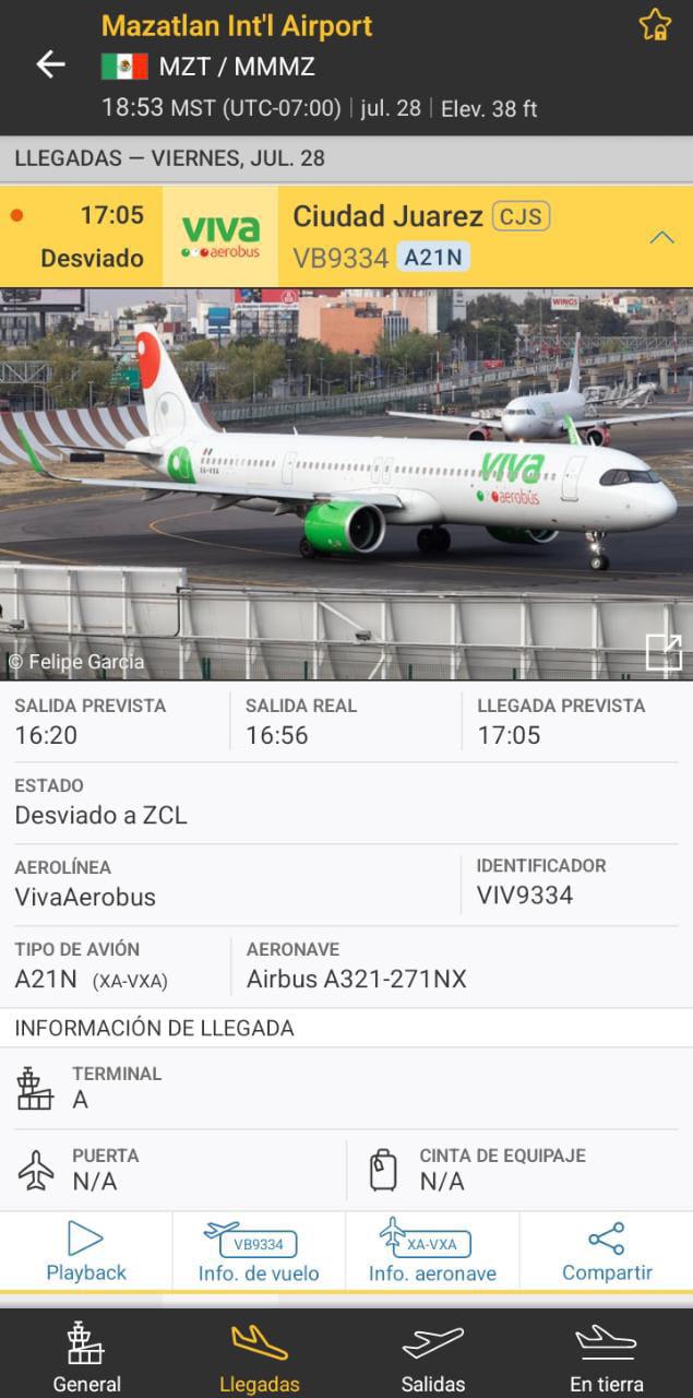 $!Lluvia en Mazatlán provoca retraso en vuelos y caída del plafón en la terminal