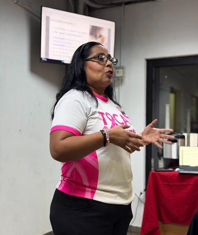 $!Invitan a ‘tocarse’ a tiempo para prevenir cáncer de mama