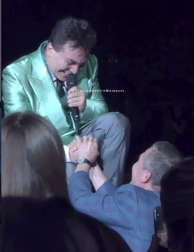 $!Entre los asistentes se encontraba el campeón de box, Julio César Chávez.