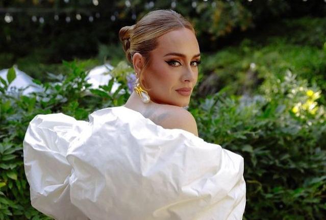 Adele publica adelanto de ‘Easy on me’, su primera canción en 6 años