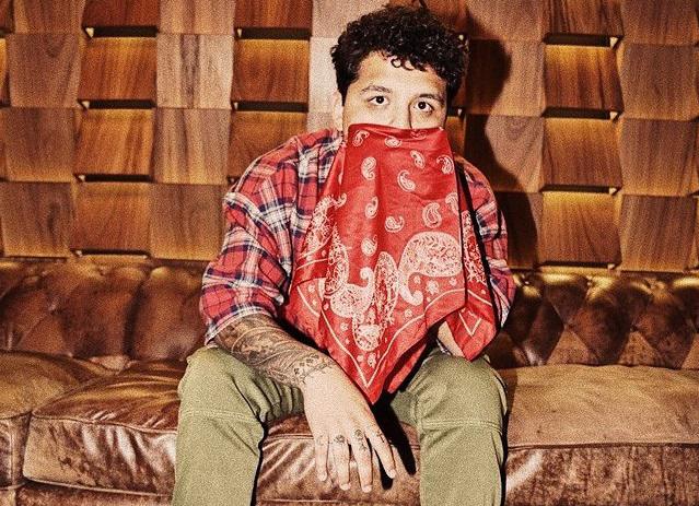 Televisora sigue promoviendo música de Christian Nodal tras el veto