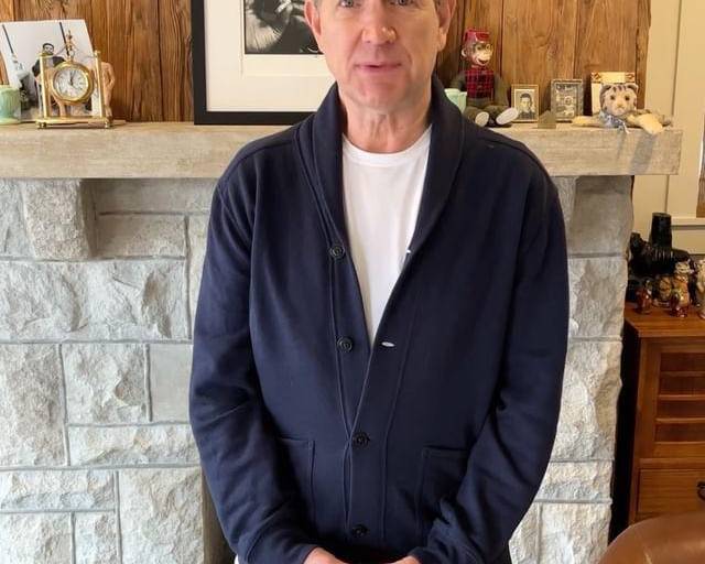 Externan famosos su apoyo a Ucrania al unirse a la campaña de Global Citizen en redes