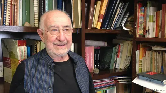 Con su mejor estilo In memoria de Raúl Ávila