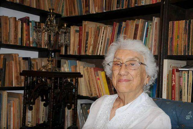 Fallece la poeta mexicana Dolores Castro Varela