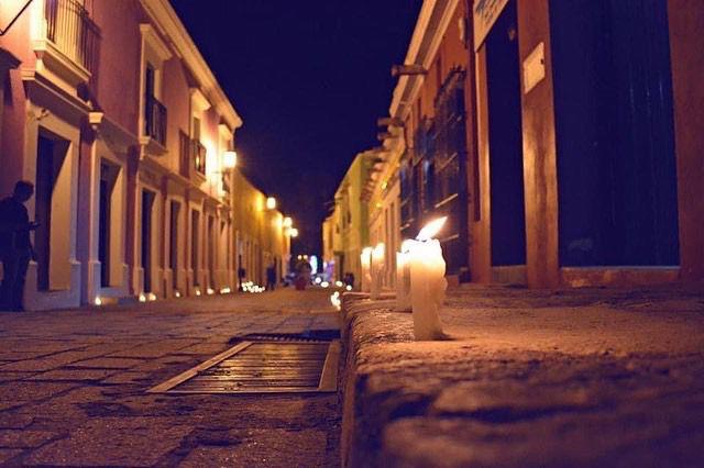$!Decoran con luces y artesanías el Centro Histórico de Cosalá