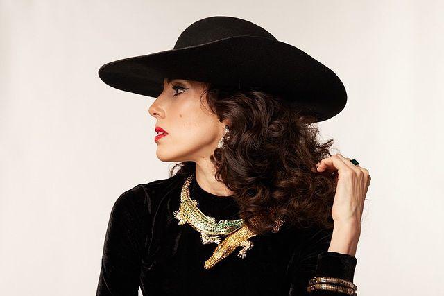 Será Sandra Echeverría quien dará vida a María Félix en bioserie