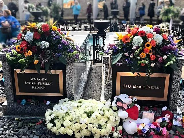 Despiden a Lisa Marie Presley en la casa del ‘Rey del Rock’