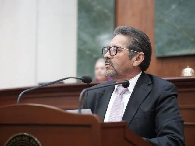 $!Sergio Torres podría mantener licencia y percepciones hasta concluir la Legislatura: Jucopo