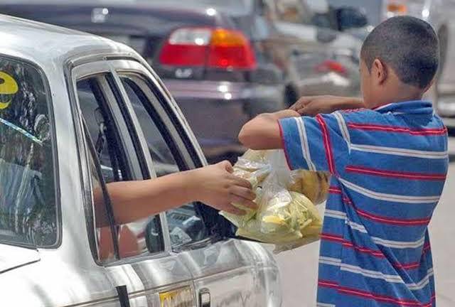 El Inegi revela que un millón de menores realiza algún trabajo peligroso.