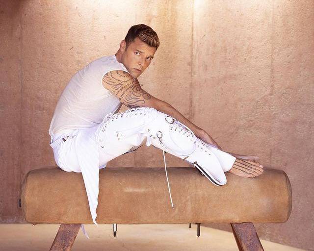 Enfrenta Ricky Martin el escándalo más grande de su carrera