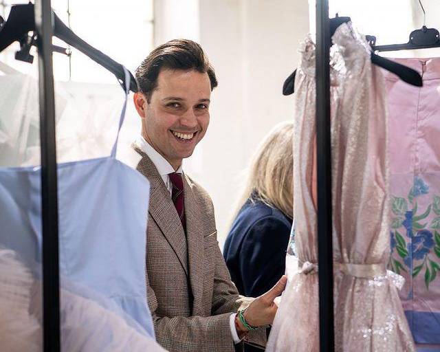 Invita Andrés Romo a prepararse para ser alguien destacado en la vida