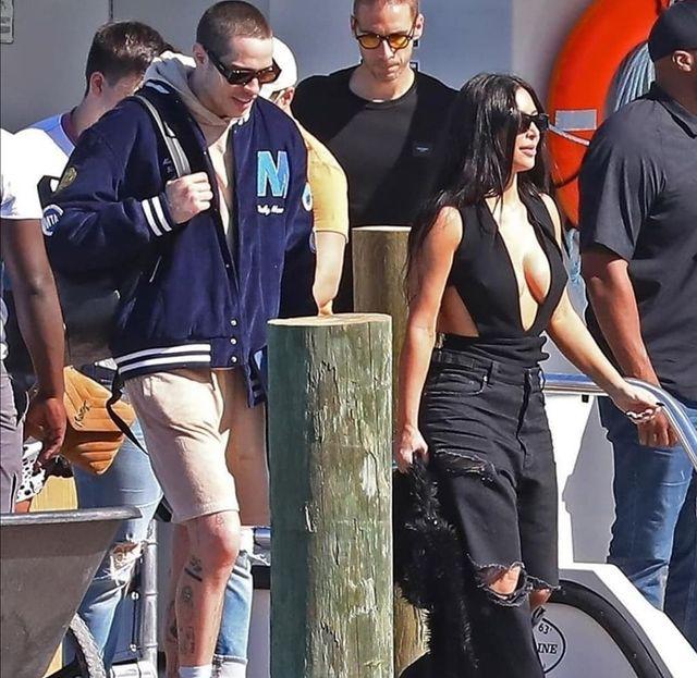 $!Comparte Kim Kardashian primera foto con Pete Davidson, su nueva pareja