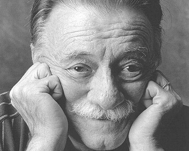 Voces del mundo leen a Mario Benedetti en el 101 aniversario de su nacimiento