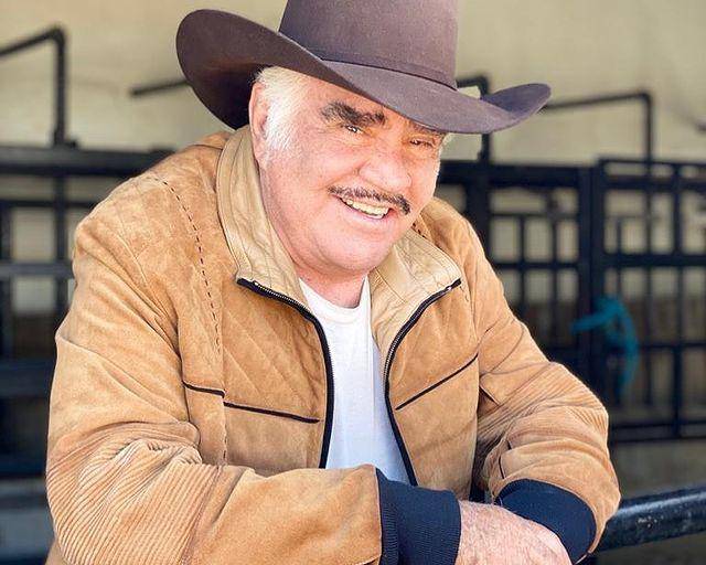 Hospitalizan de emergencia a Vicente Fernández