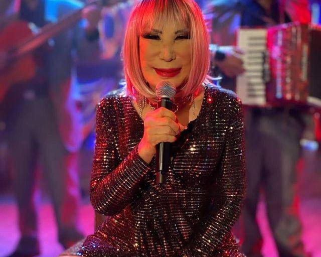 Lyn May impacta en redes con invitación para tratamiento de botox