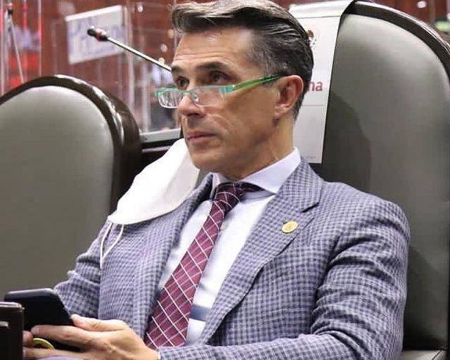 Sergio Mayer es denunciado por supuesto tráfico de influencias