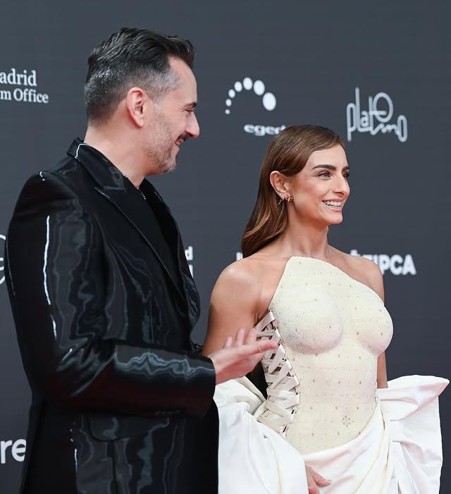 $!La conducción de la ceremonia estuvo a cargo de Aislinn Derbez y Asier Etxeandía.