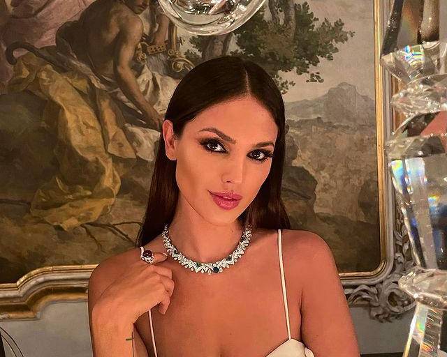 Eiza González protagonizará una nueva película con Henry Cavill