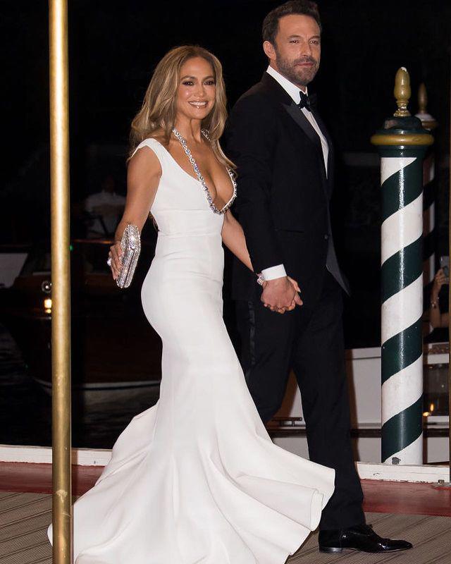 $!Jennifer Lopez y Ben Affleck debutan en la alfombra roja de Venecia con ‘The Last Duel’