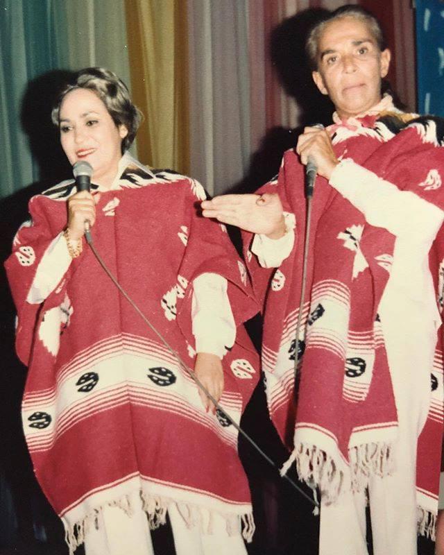 $!Carmen Salinas con Chavela Vargas.