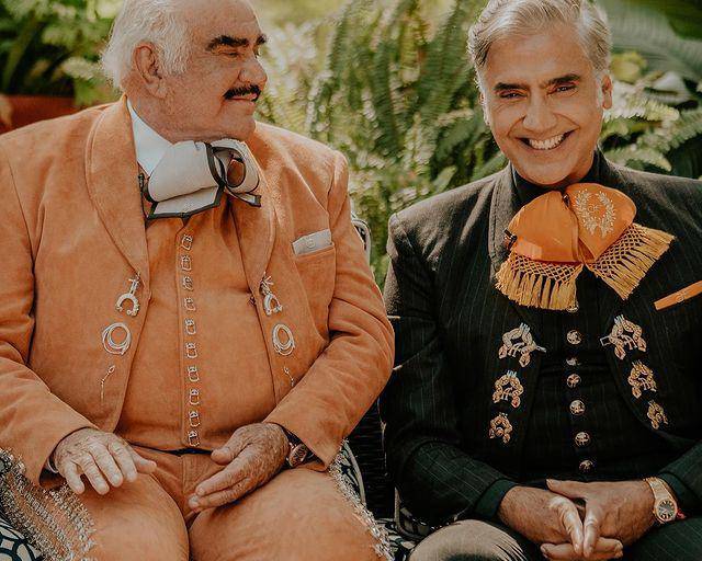 Alejandro Fernández comparte emotivo video en memoria de Vicente Fernández