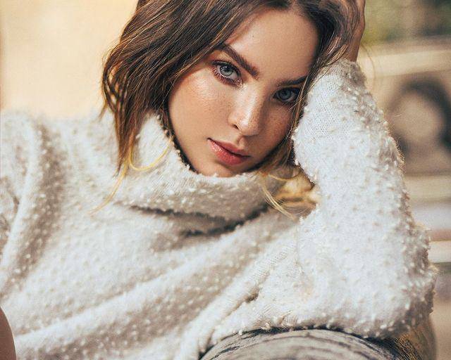 Belinda dio positivo a Covid-19 y no puede vacunarse