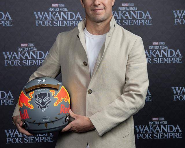 Celebran Lupita Nyong’o y Tenoch Huerta, estreno de ‘Wakanda Forever’, en México