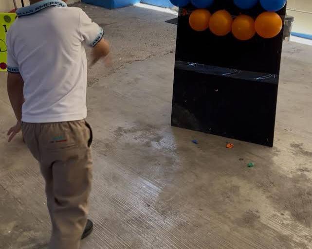 Juegan y aprenden alumnos de Cadi Las Américas en la Feria de las Matemáticas