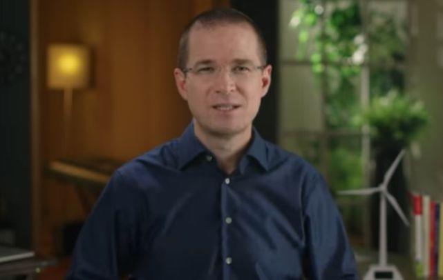 Tras 11 días y 12 oficios, FGR entrega carpeta investigación a Ricardo Anaya