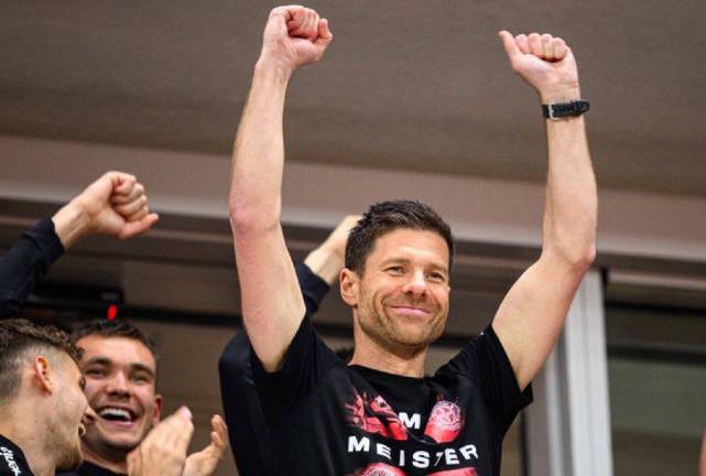 Xabi Alonso hizo historia en la Bundesliga el pasado domingo al llevar al Leverkusen a conquistar su primer título de la Bundesliga.