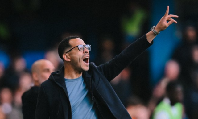 Liam Rosenior sale del Chelsea.