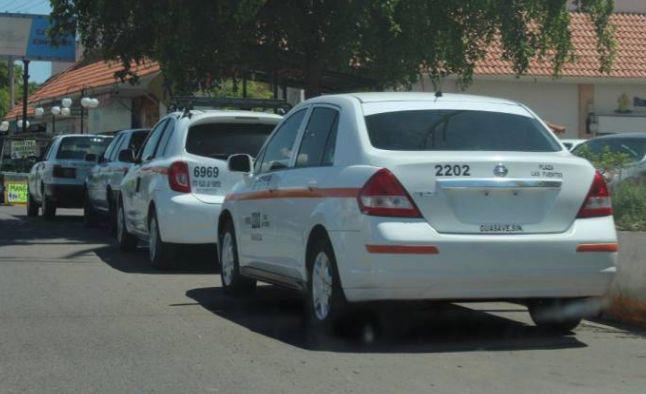 Volver a los taxis, la opción de los usuarios ante los altos precios de las plataformas de transporte