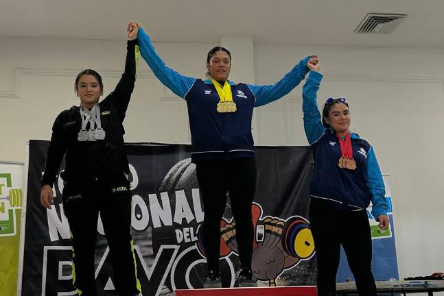 Los pesistas sinaloense destacaron en el Torneo Nacional del Pavo 2025.