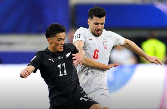 Irán remontó en par de ocasiones para terminar con un punto en la bola ante Nueva Zelanda.