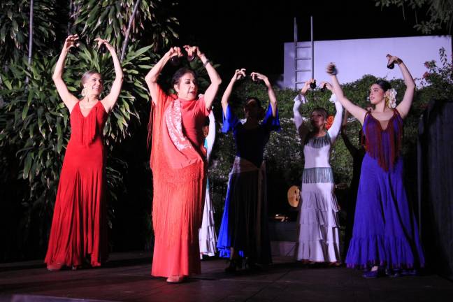 La Compañía Chepina Guerra ofrece un espectáculo único de Arte Flamenco.