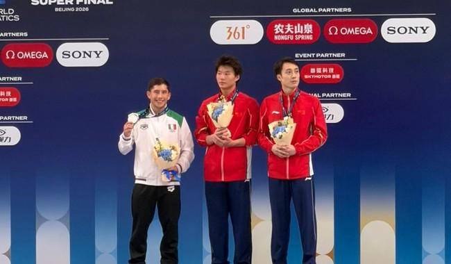 Randal Willars suma plata.