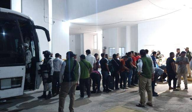 Tribunal da revés al INM: prohíbe exigir identificación o estatus migratorio para viajar en autobús por el País