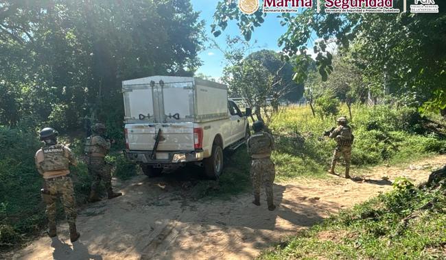 $!Aseguran en Tonalá, Chiapas, vehículo con más de 800 kilos de cocaína