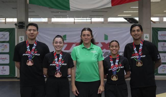 Para taekwondoines triunfan en París con la guía de María Espinoza.