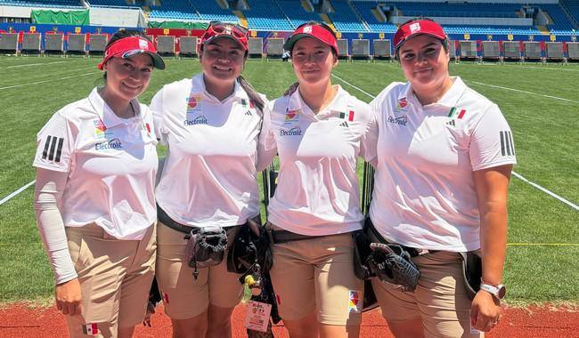 Equipo femenil de compuesto, con bronce en la Copa del Mundo Shanghái 2026.
