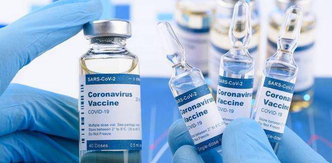 La OMS pidió a las farmacéuticas Moderna y Pfizer-BioNTech que compartan su conocimiento para el desarrollo de producción de vacunas contra Covid-19.
