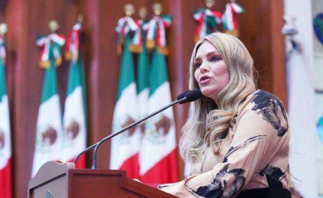 Connie Zazueta Castro, Diputada del PRI en la 64 Legislatura del Congreso de Sinaloa
