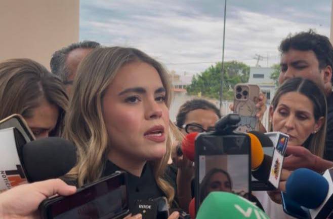 La Alcaldesa de Culiacán Ana Miriam Ramos Villarreal habla del refuerzo de la limpieza de drenes y canales.
