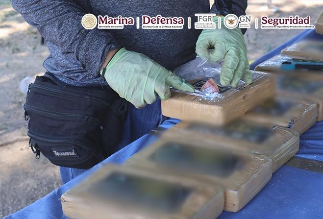 $!Asegura la Marina 63 bultos con cocaína en aguas del océano Pacífico, en tres hechos
