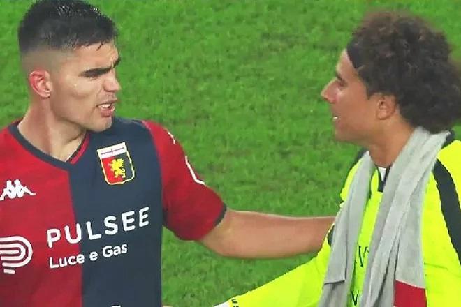 Vásquez y el Genoa hunden al Salernitana de Ochoa