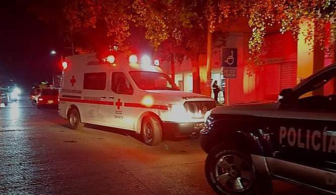 Las autoridades siguen investigando si fue un robo violento o una agresión directa en contra del joven.