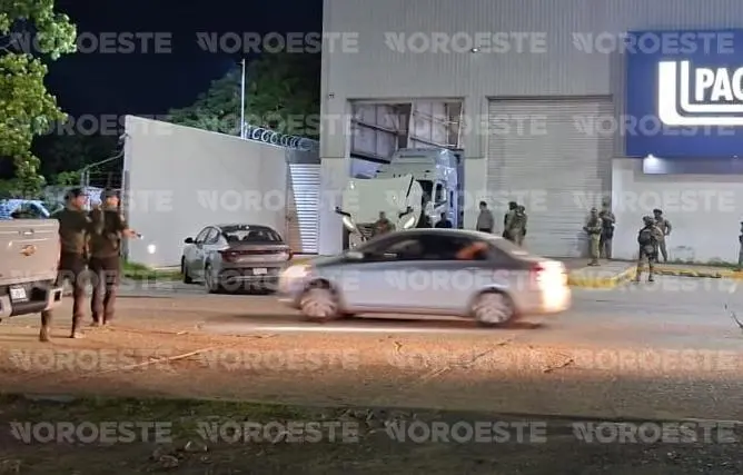 $!Atacan a balazos vivienda en Villa de las Flores, en Mazatlán