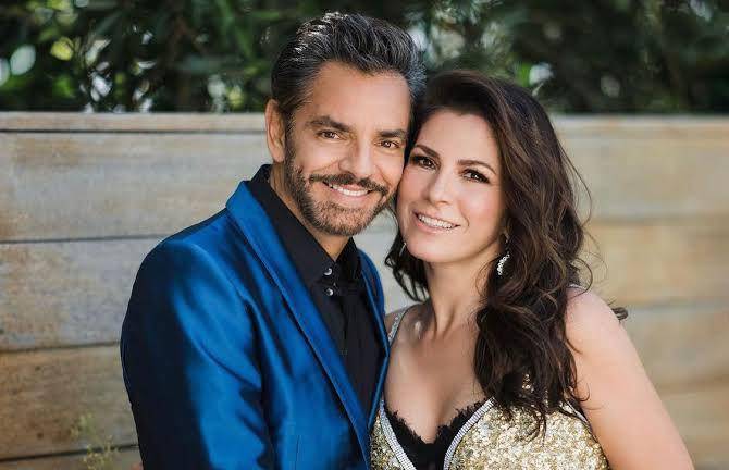 Alessandra Rosaldo regresa a México y comparte que su esposo está bien.