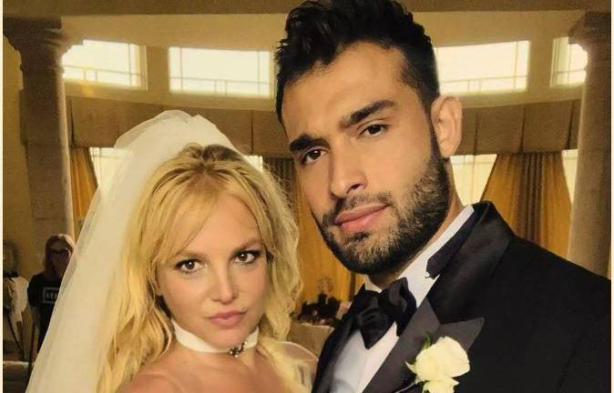 Britney Spears y su novio Sam Sam Asghari, se casaron el 9 de junio en la casa de la cantante.