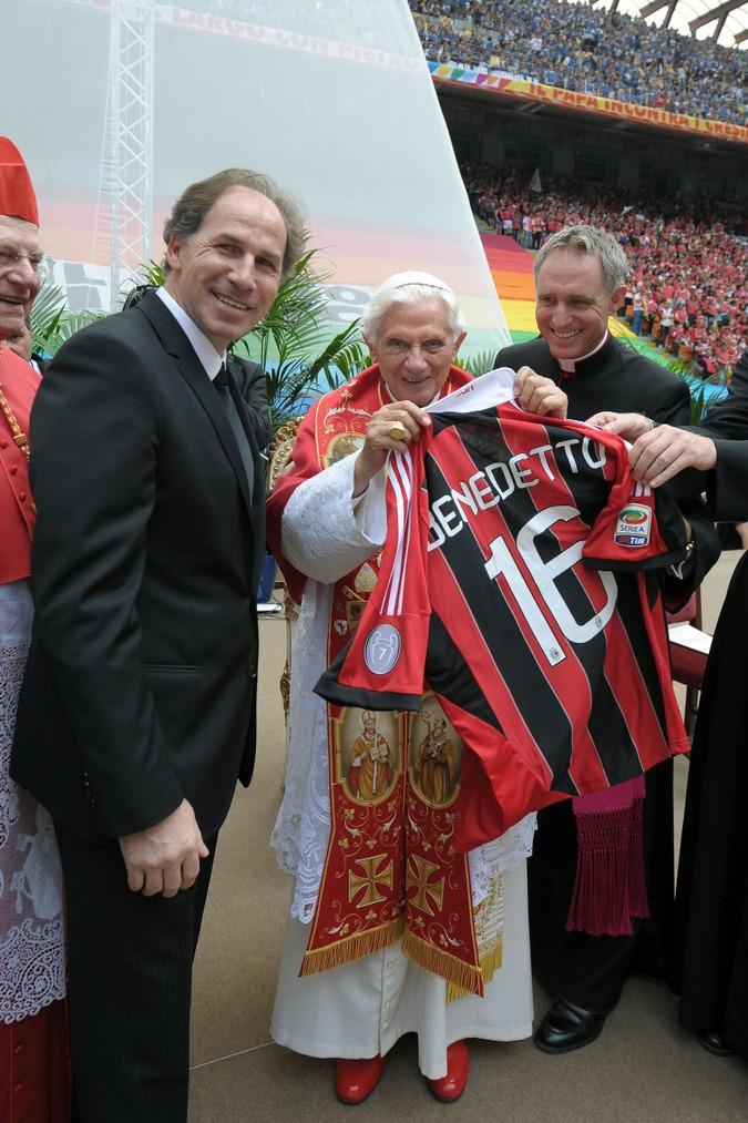 $!Benedicto XVI era socio honorario del Bayern Munich